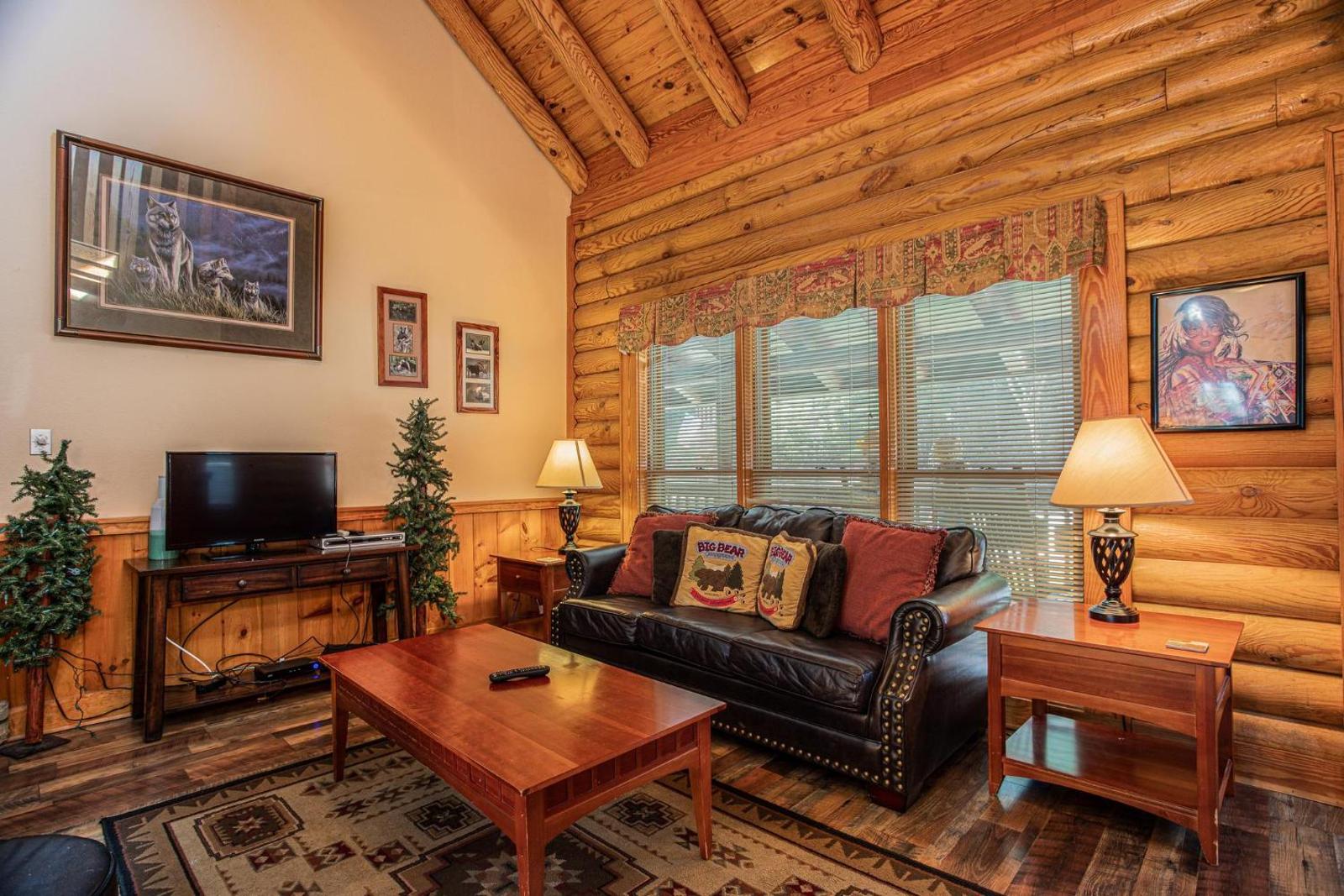 Great Wolf Cabin in Pigeon Forge! Main image 1