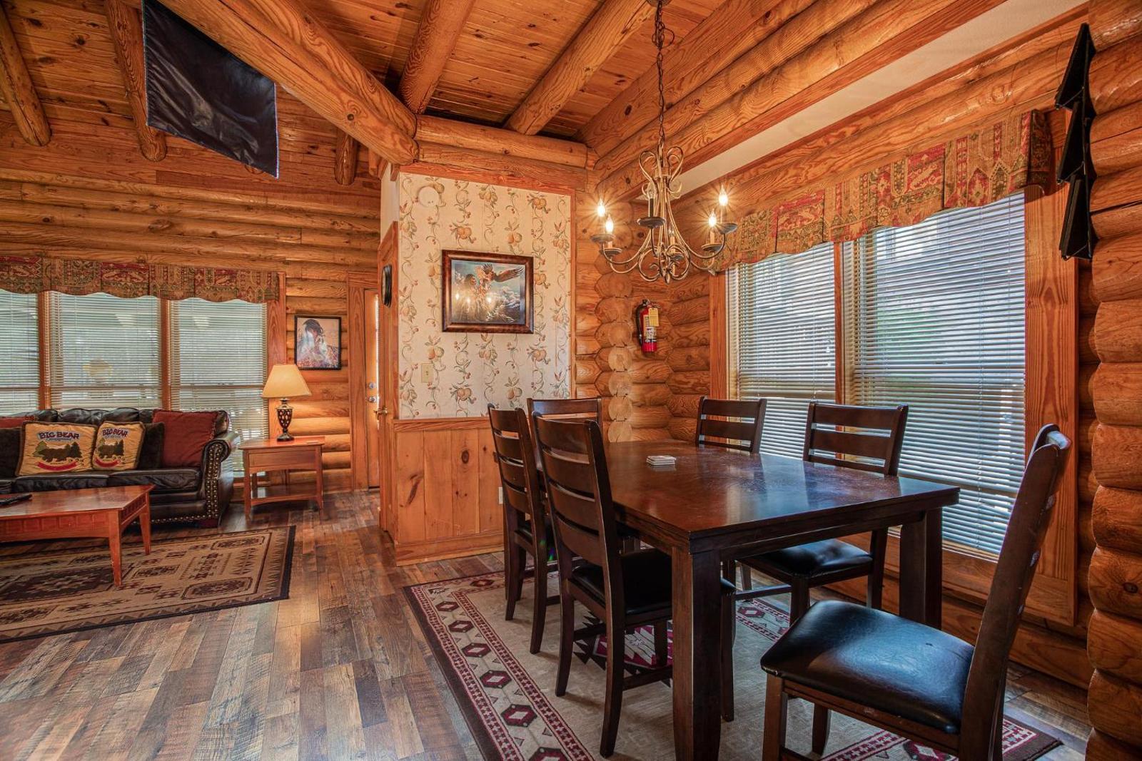 Great Wolf Cabin in Pigeon Forge! Main image 2